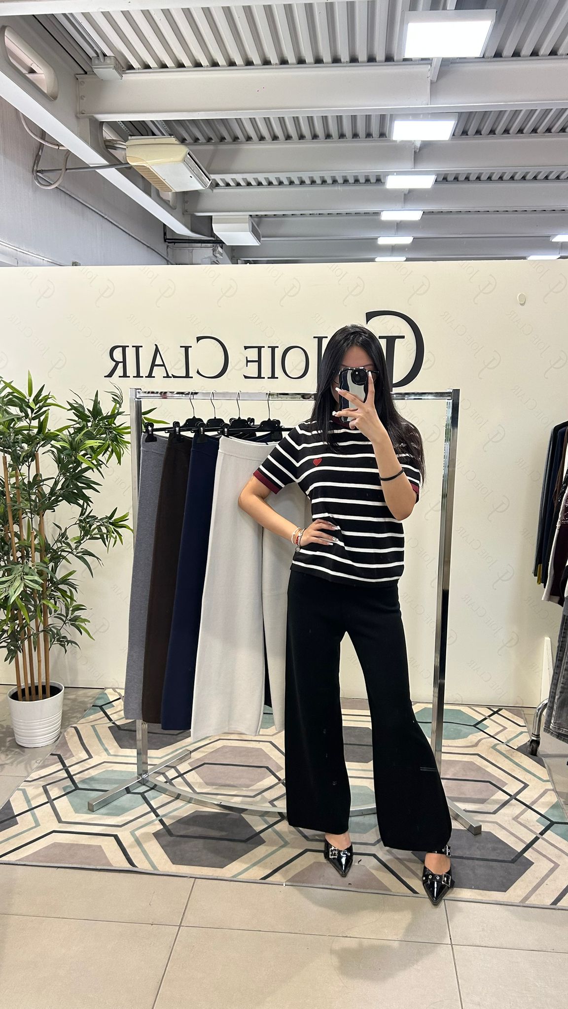 Фото Joie Clair (J-Clair)