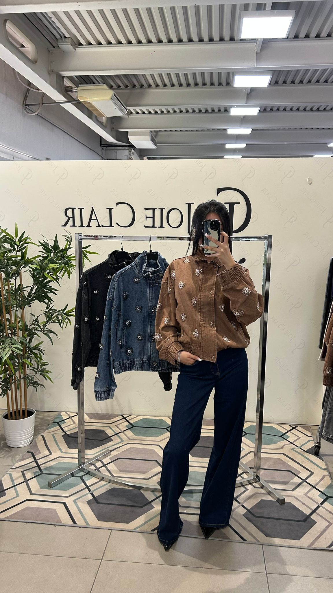 Фото Joie Clair (J-Clair)