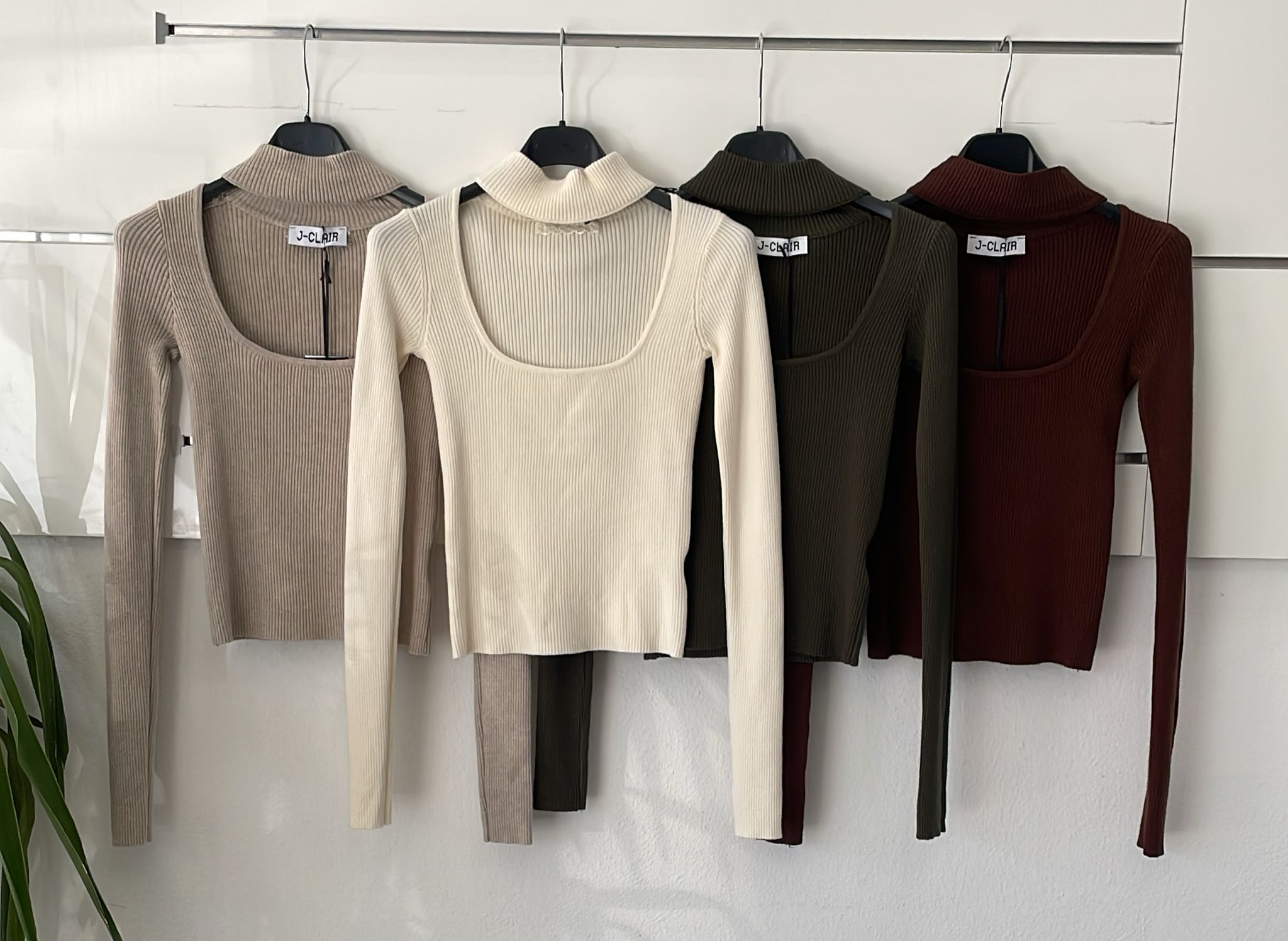 Joie Clair (J-Clair)