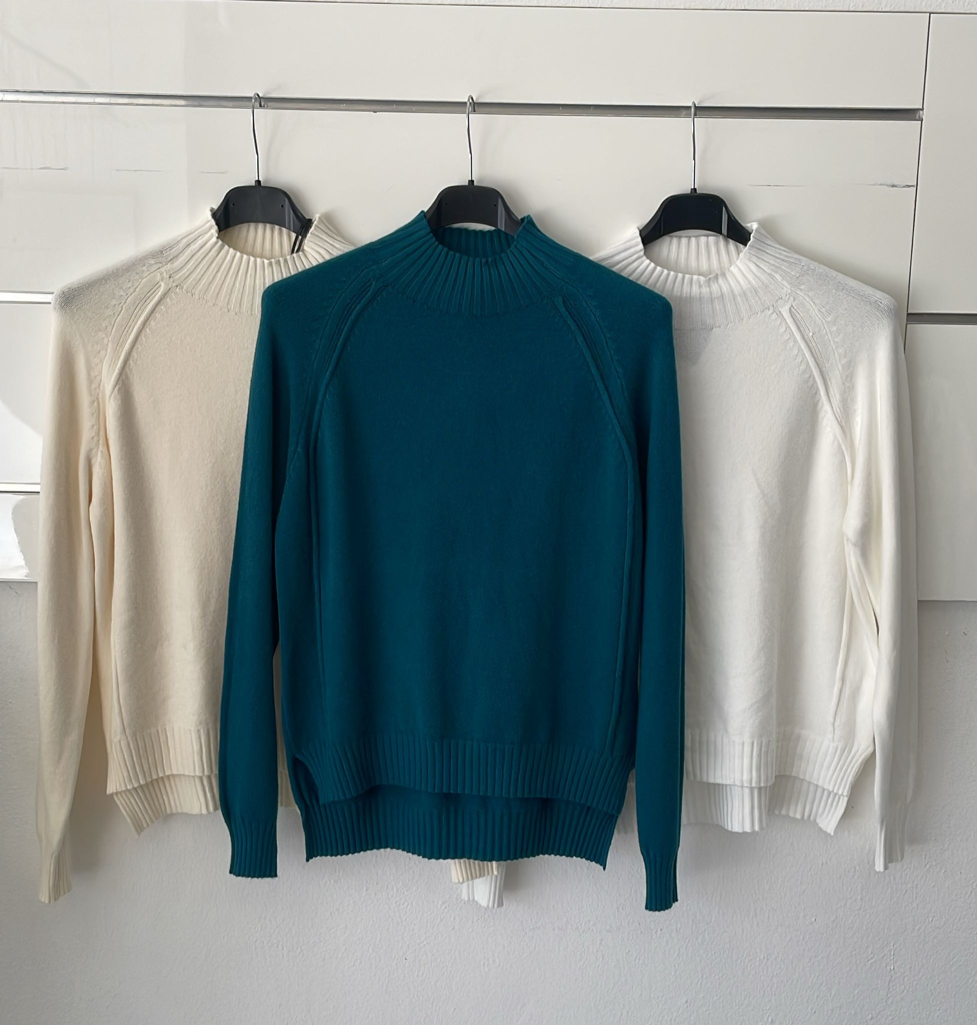 Joie Clair (J-Clair)