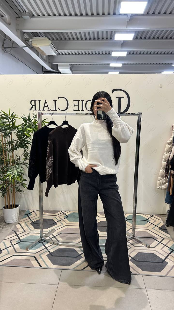 Joie Clair (J-Clair)