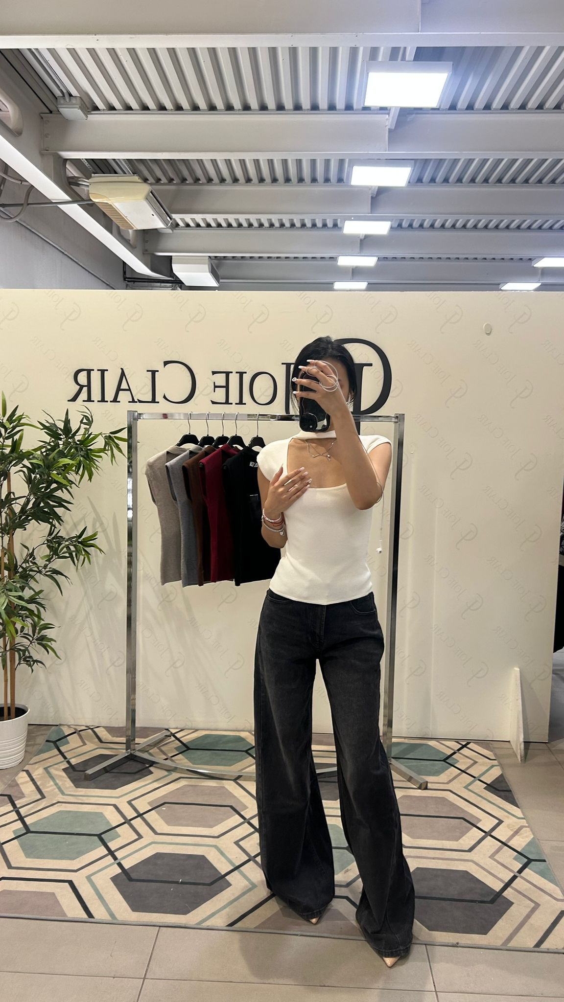 Фото Joie Clair (J-Clair)