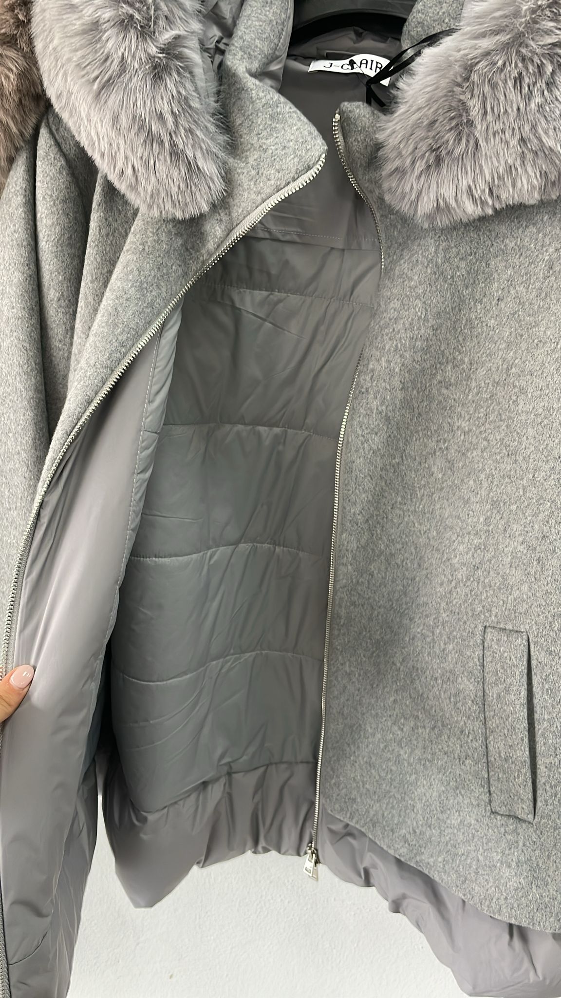 Joie Clair (J-Clair)