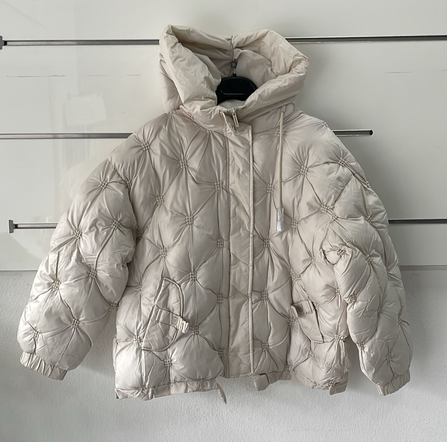 Joie Clair (J-Clair)