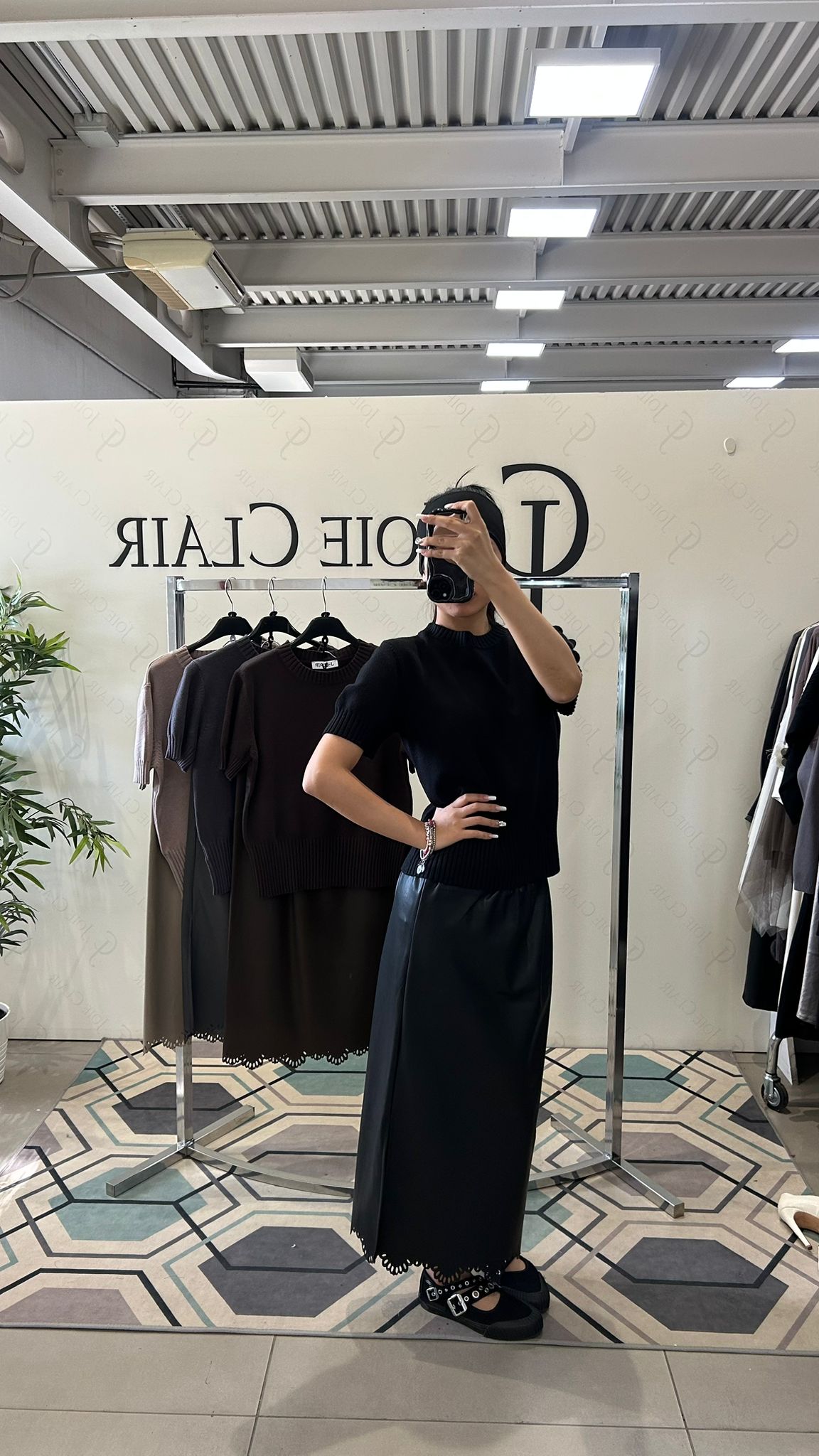 Фото Joie Clair (J-Clair)