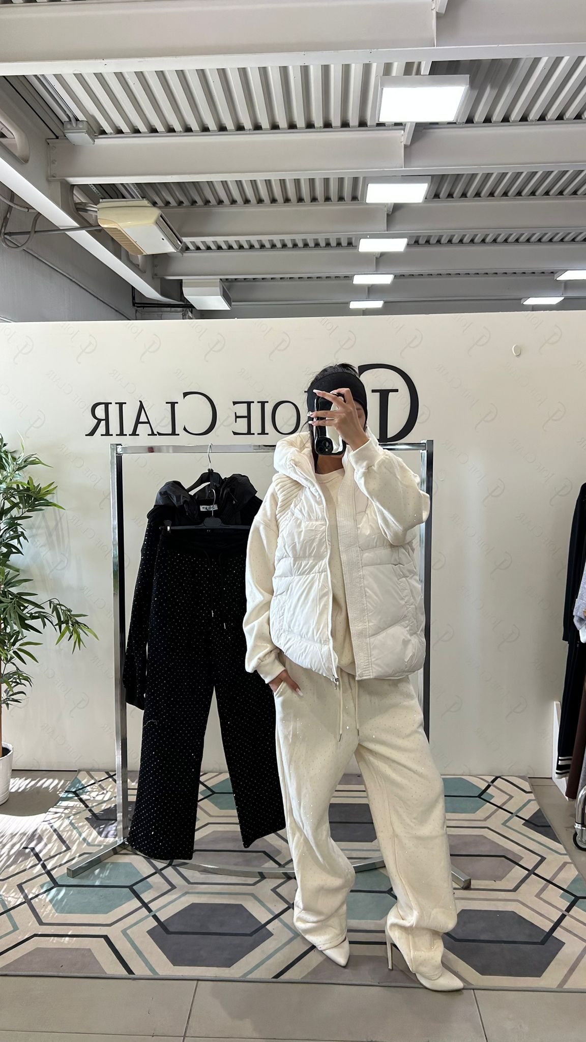 Фото Joie Clair (J-Clair)