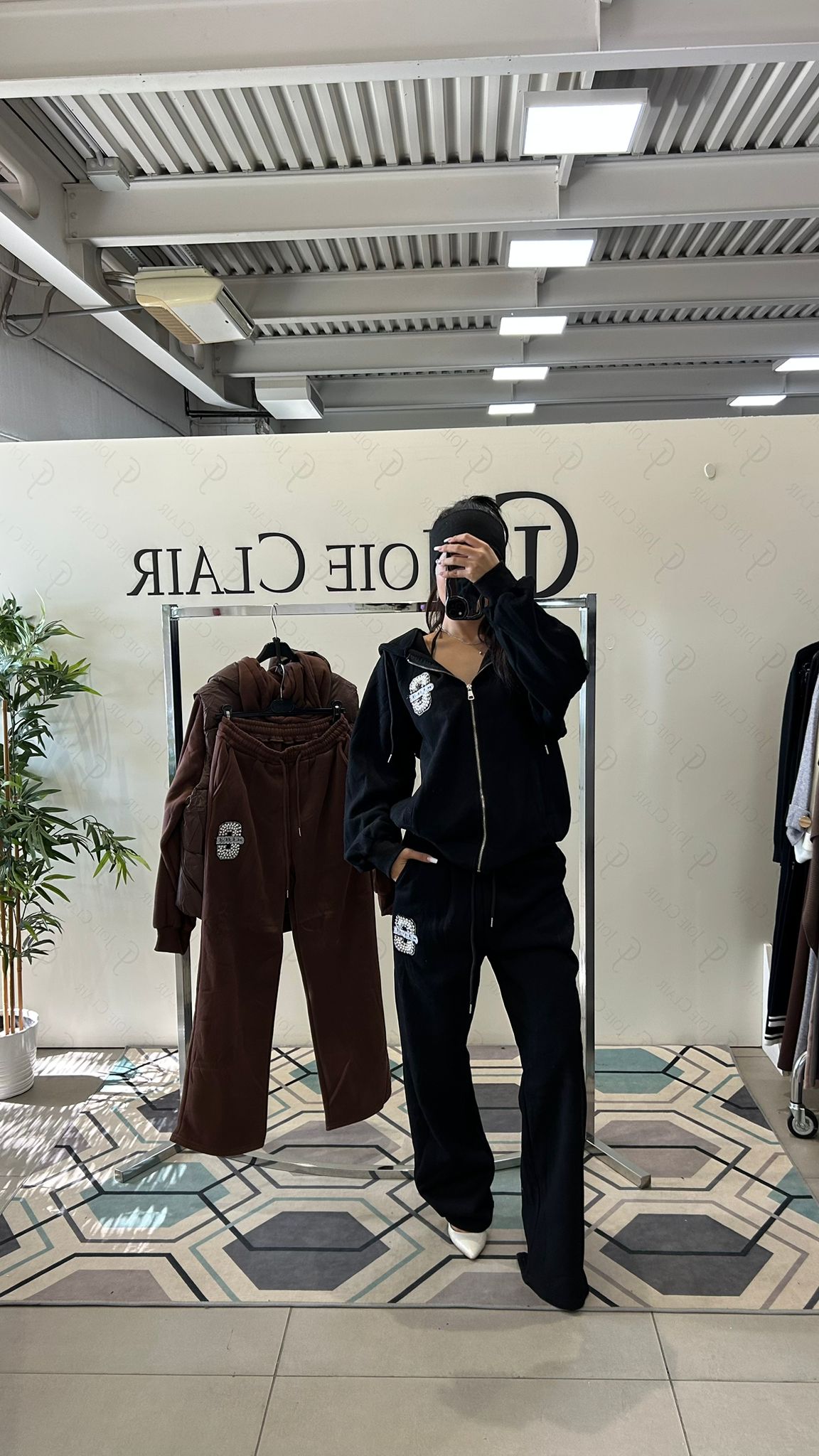 Фото Joie Clair (J-Clair)