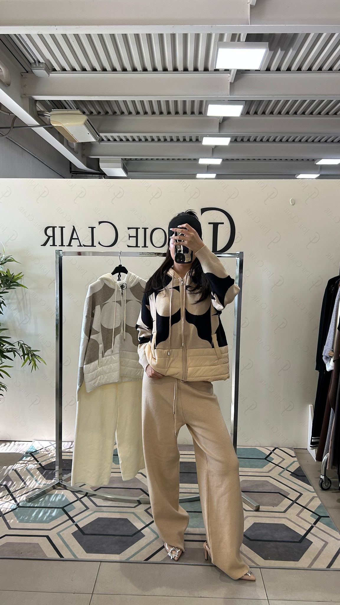 Фото Joie Clair (J-Clair)