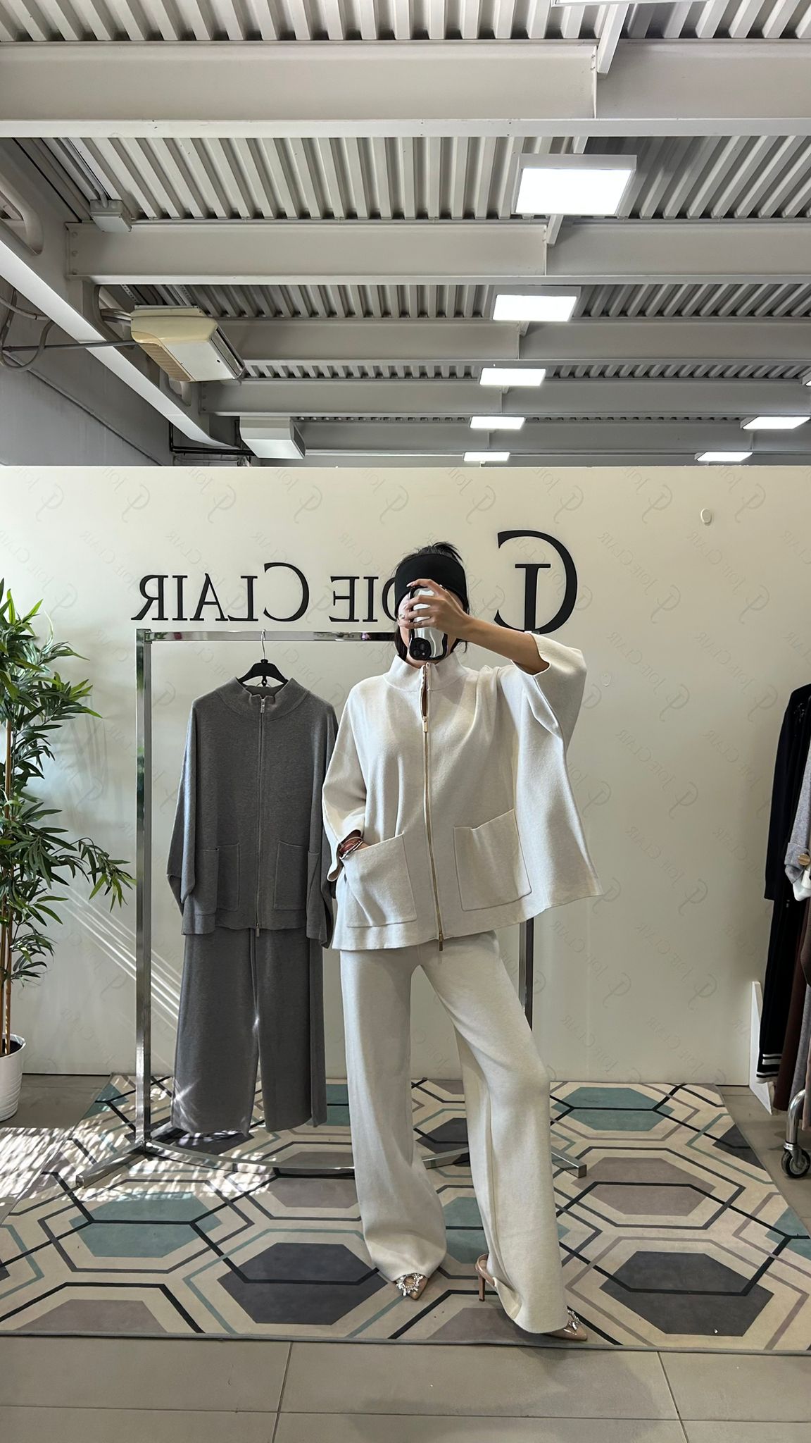 Фото Joie Clair (J-Clair)