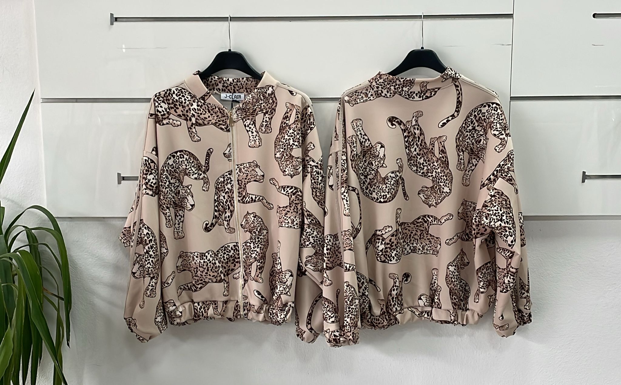 Joie Clair (J-Clair)