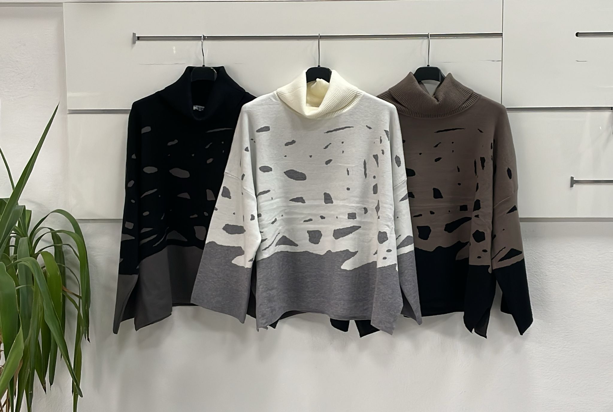 Joie Clair (J-Clair)