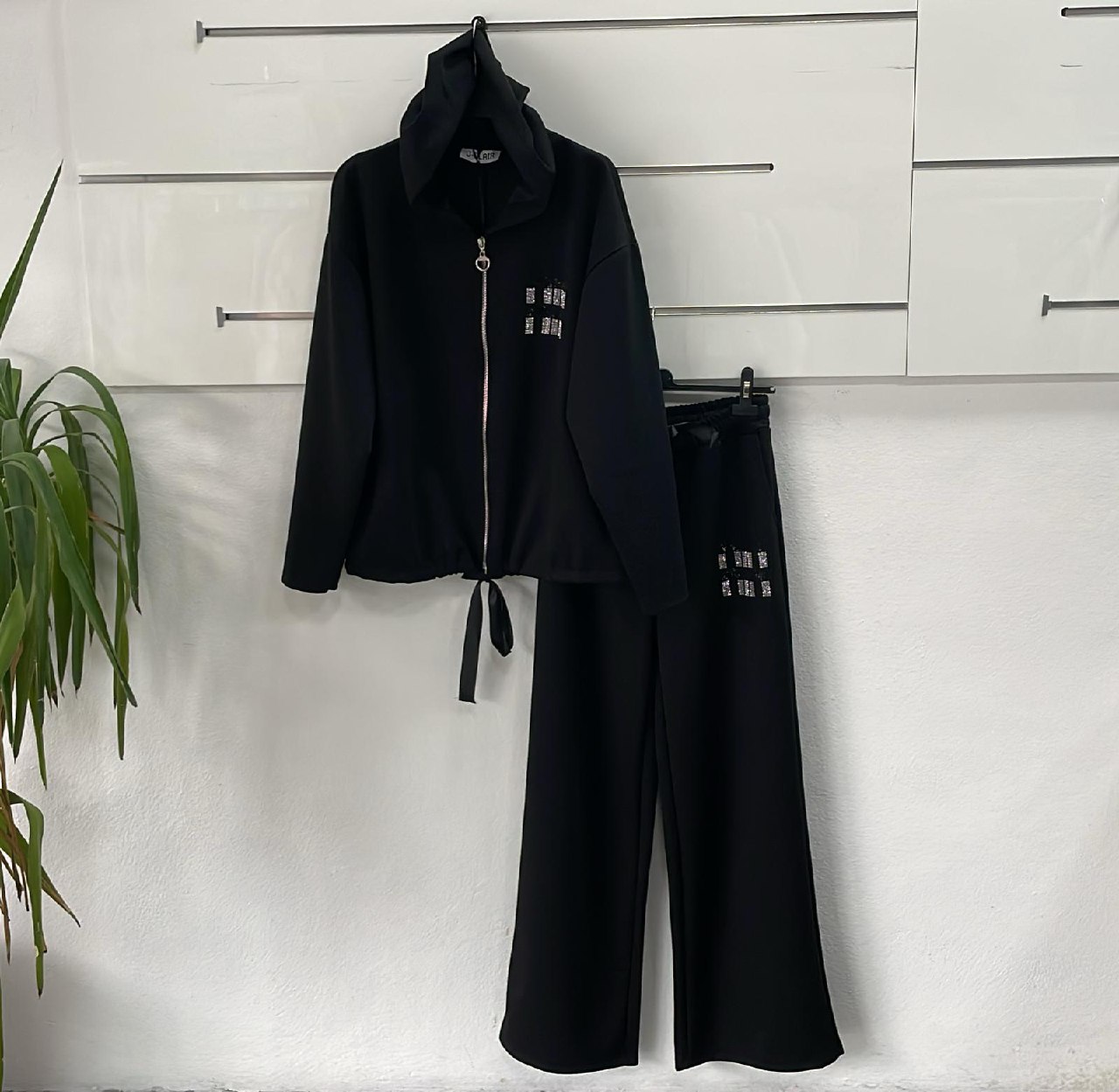 Joie Clair (J-Clair)