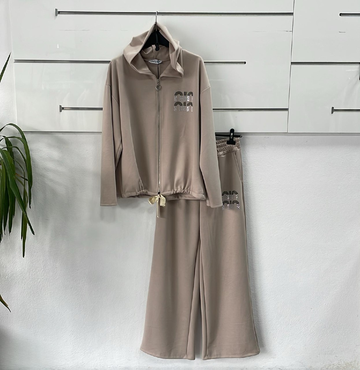 Joie Clair (J-Clair)