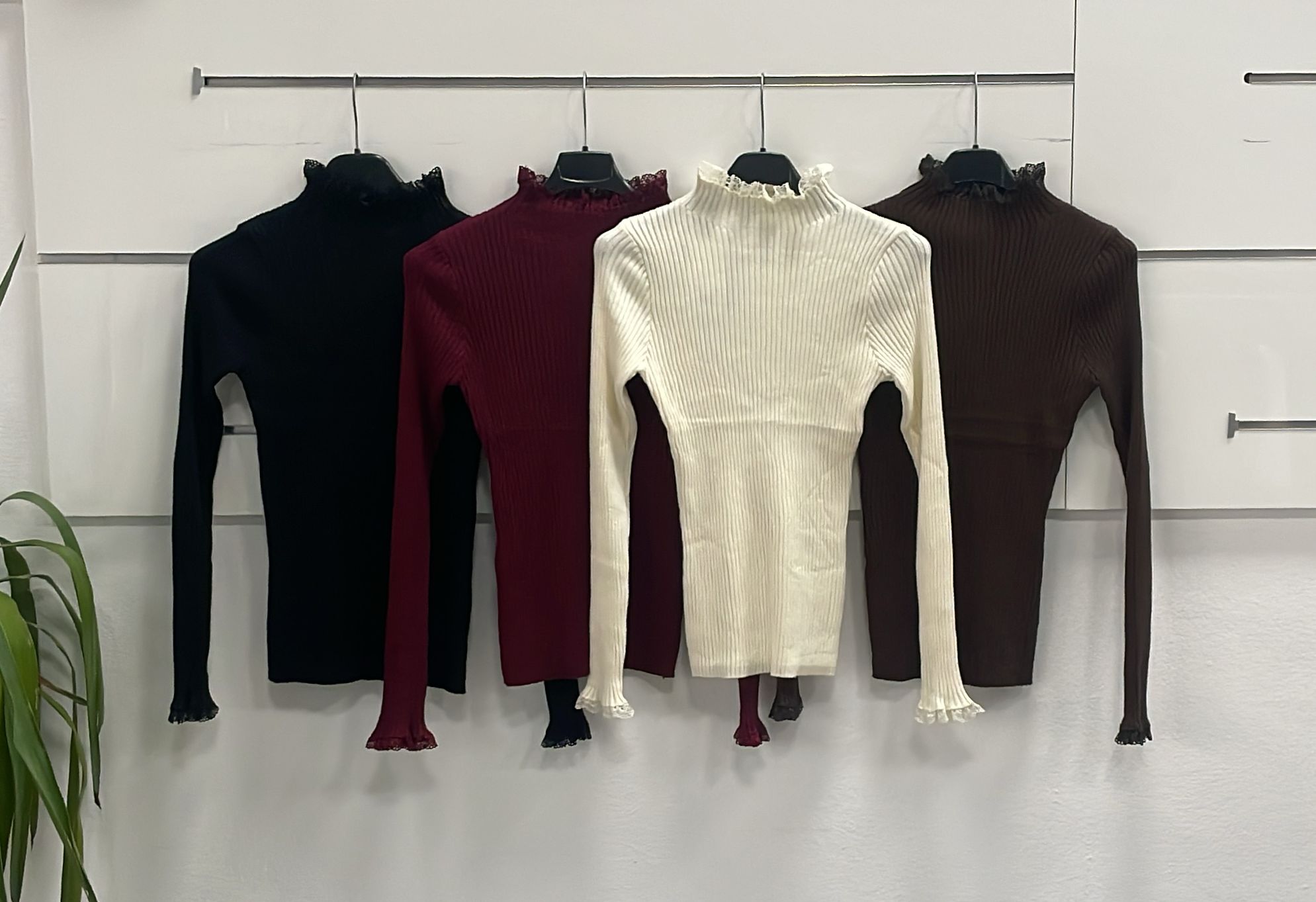 Joie Clair (J-Clair)