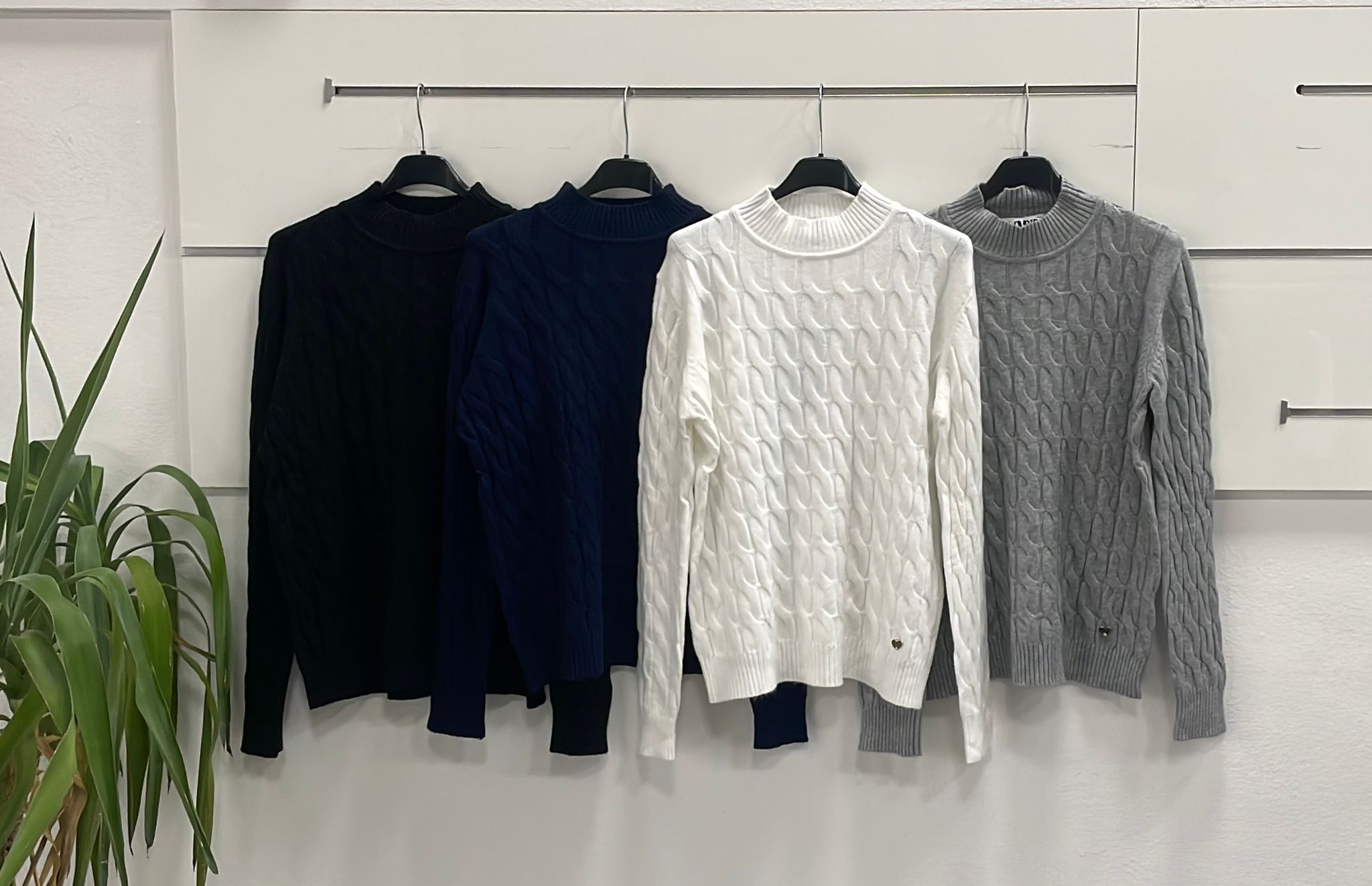 Joie Clair (J-Clair)