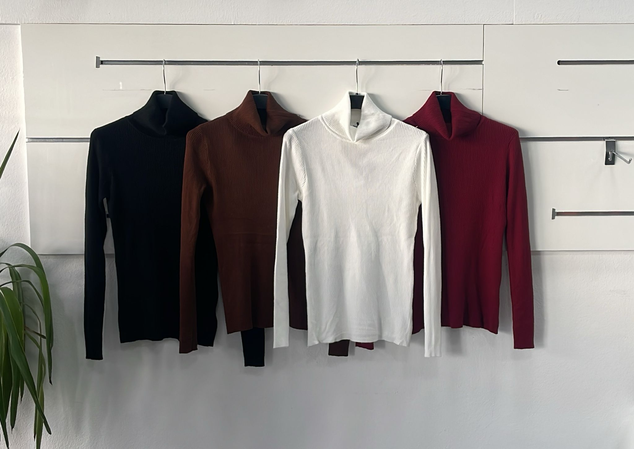 Joie Clair (J-Clair)