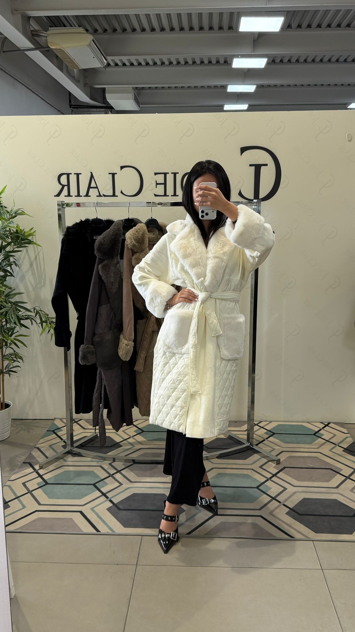 Фото Joie Clair (J-Clair)