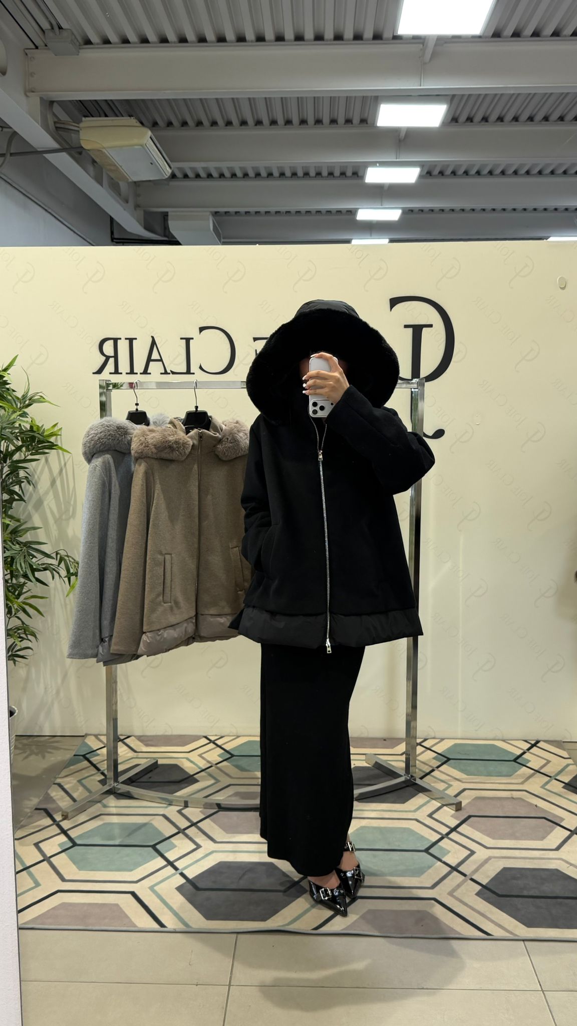 Фото Joie Clair (J-Clair)