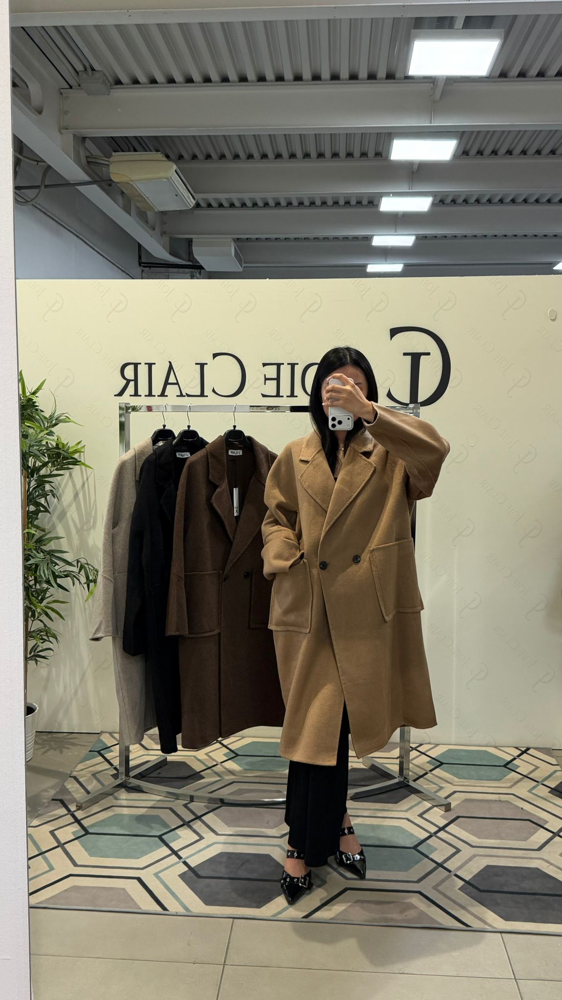 Фото Joie Clair (J-Clair)