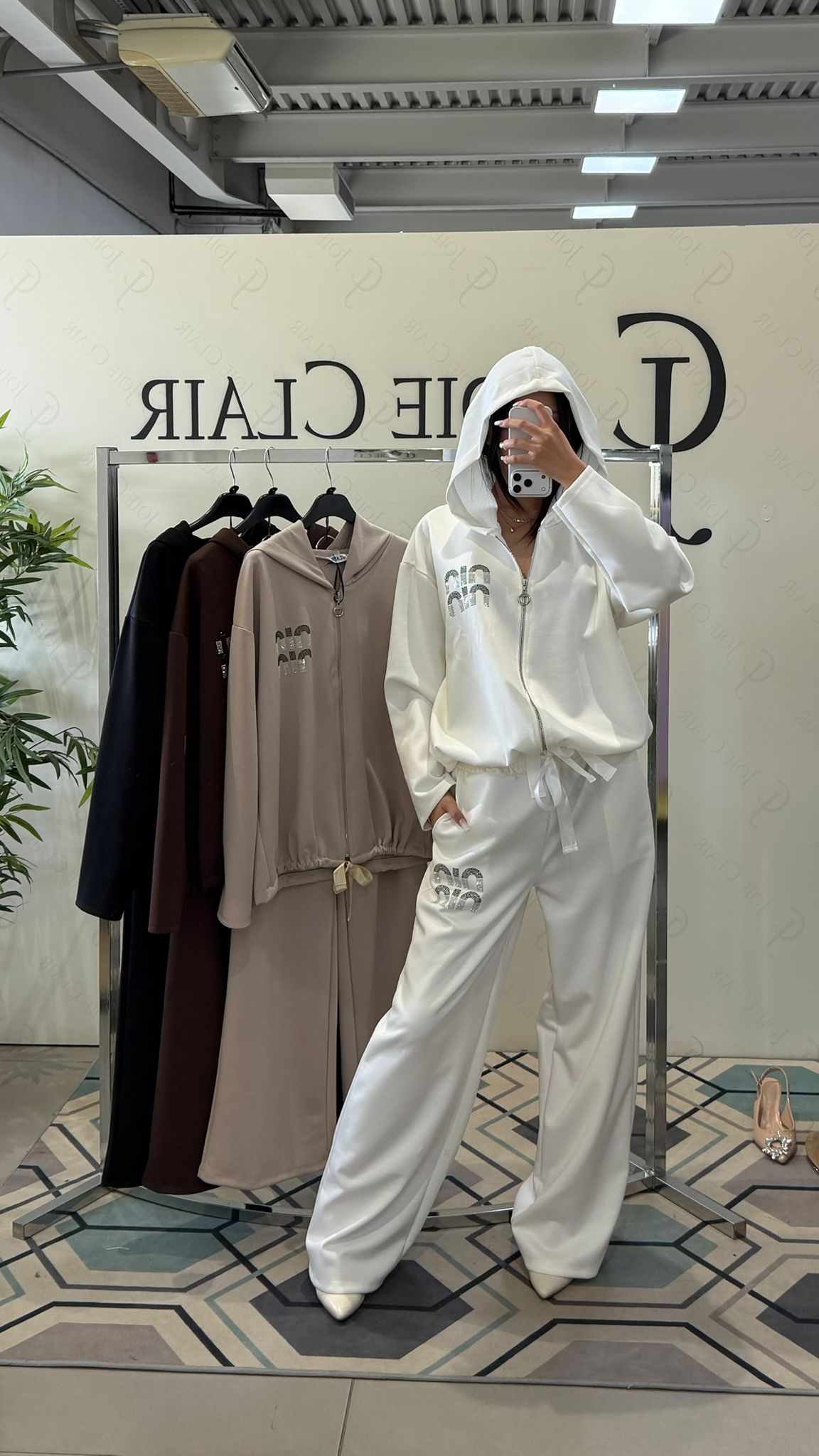 Фото Joie Clair (J-Clair)