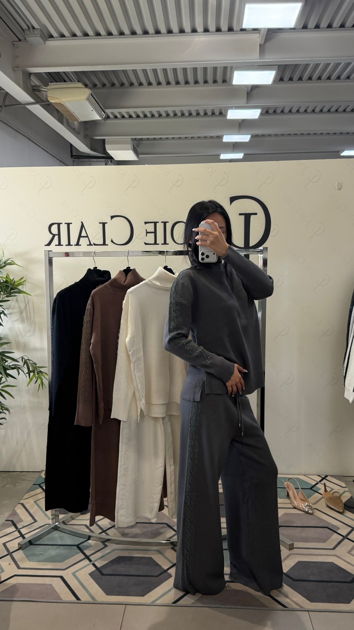 Фото Joie Clair (J-Clair)