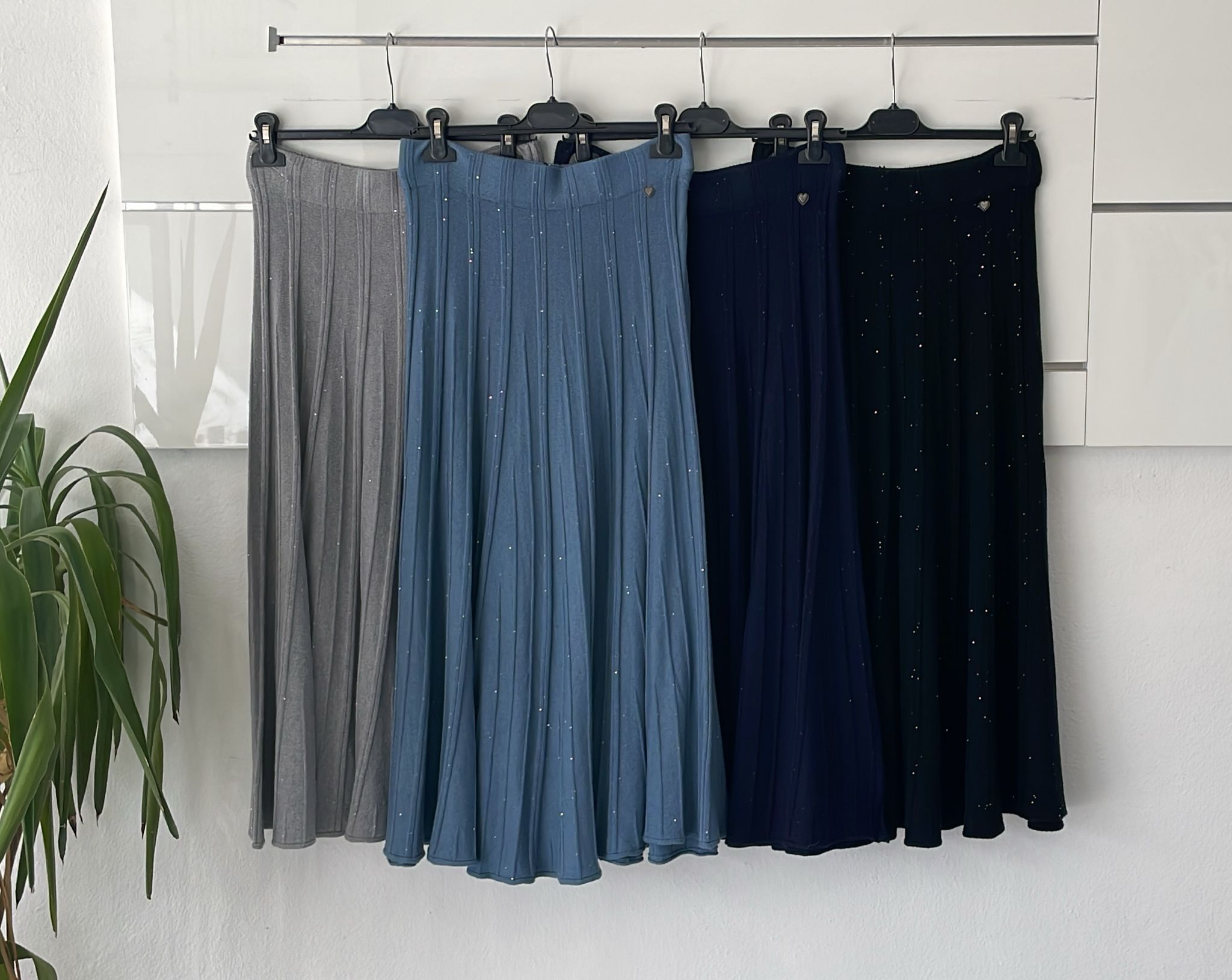 Joie Clair (J-Clair)