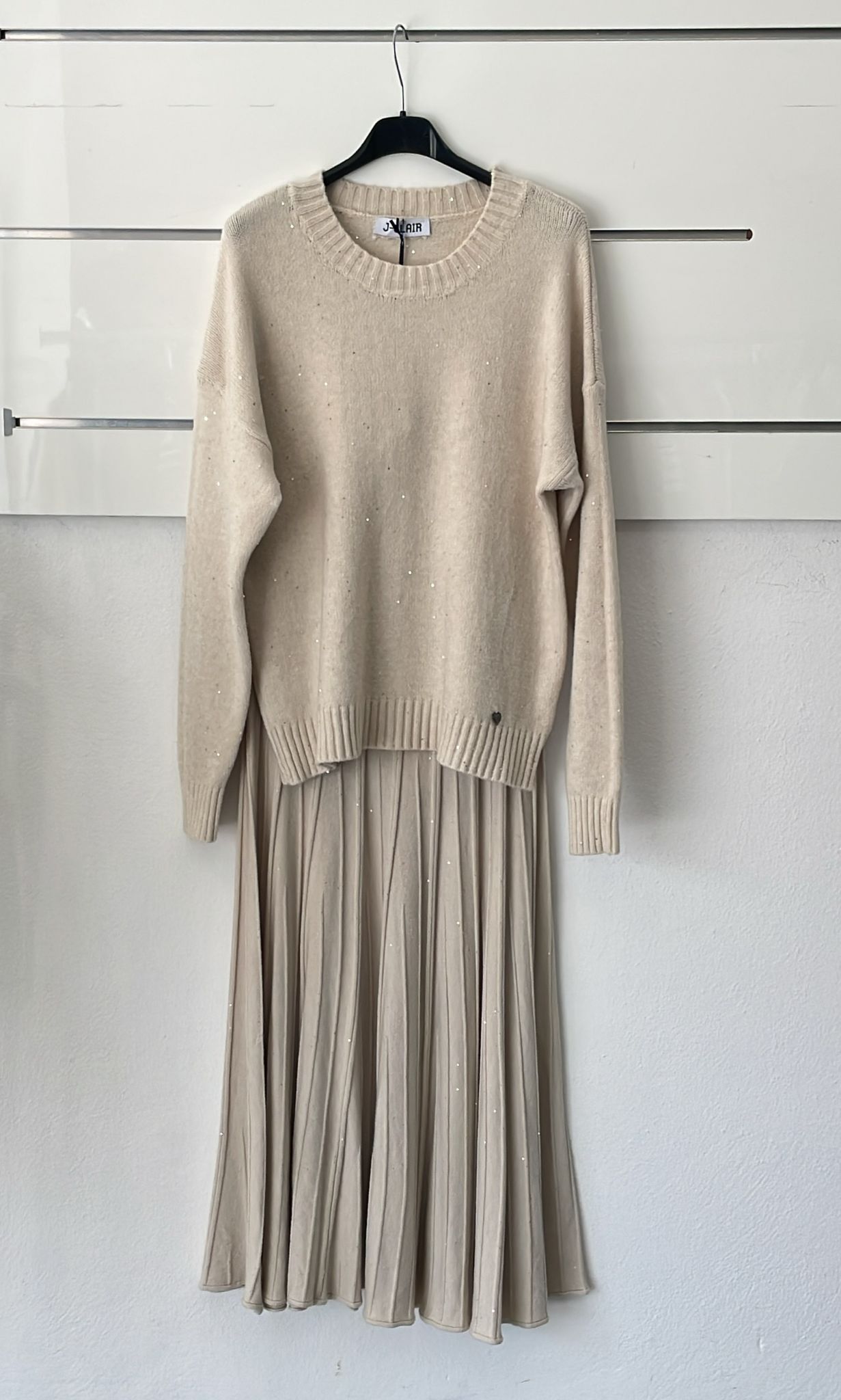 Joie Clair (J-Clair)