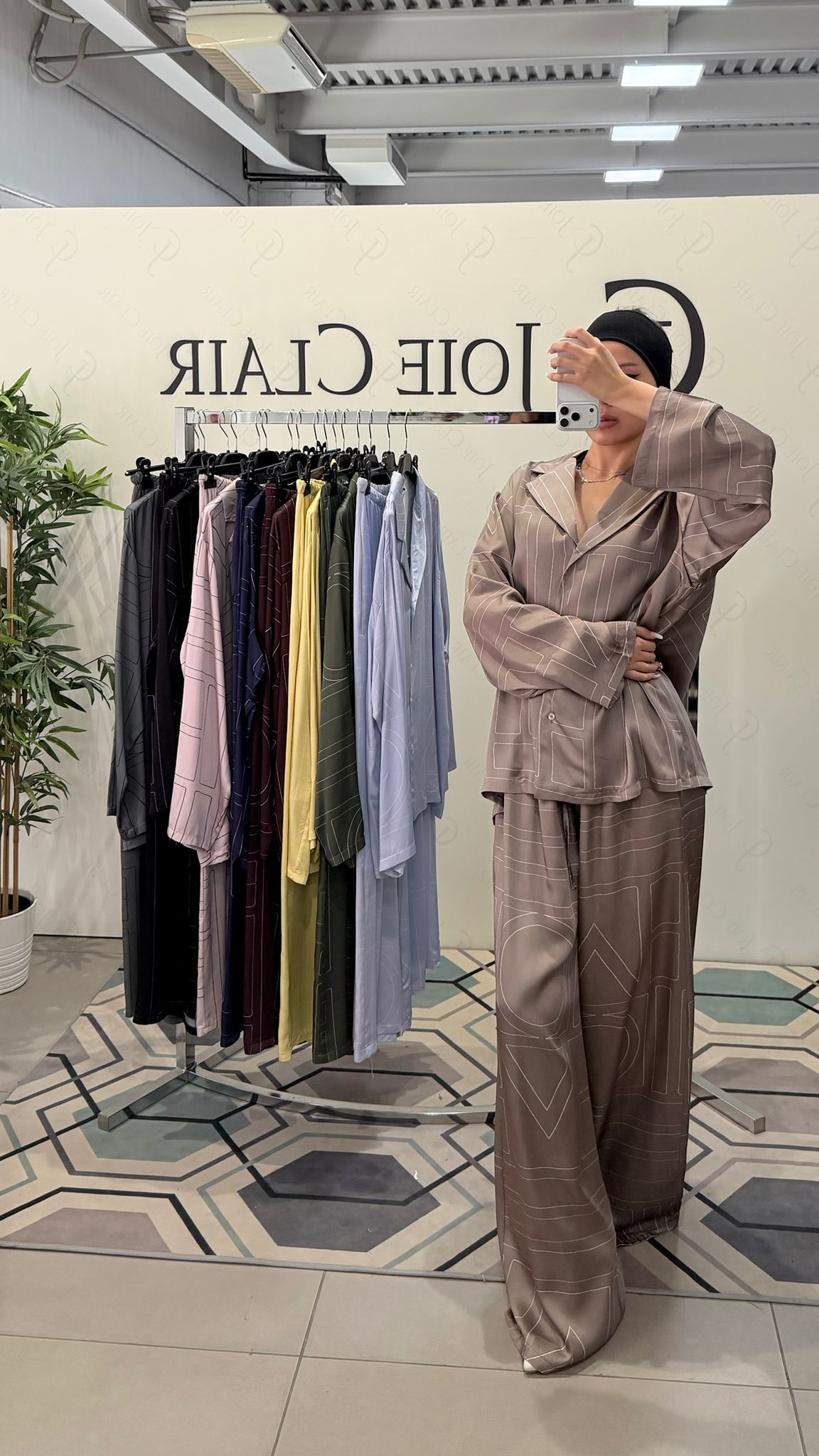 Joie Clair (J-Clair)