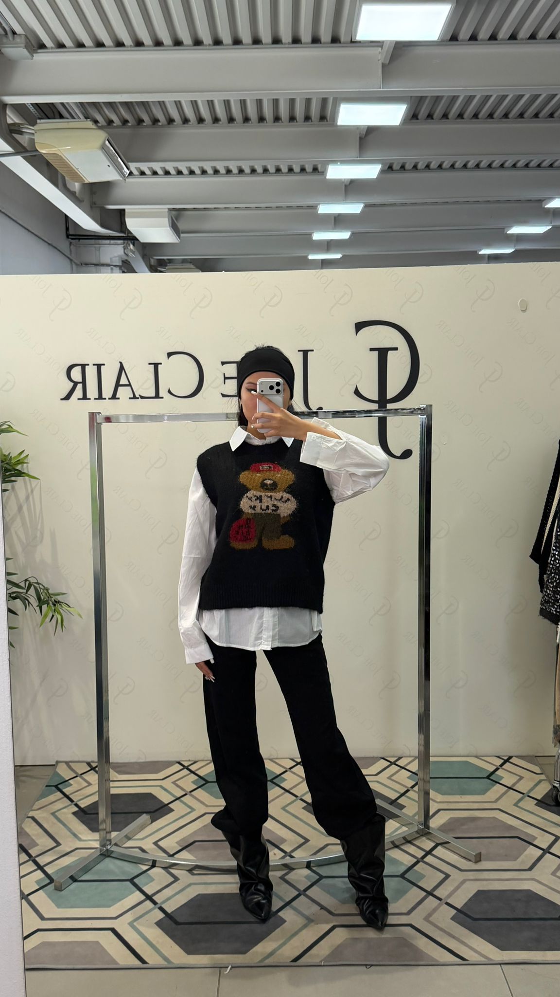 Joie Clair (J-Clair)