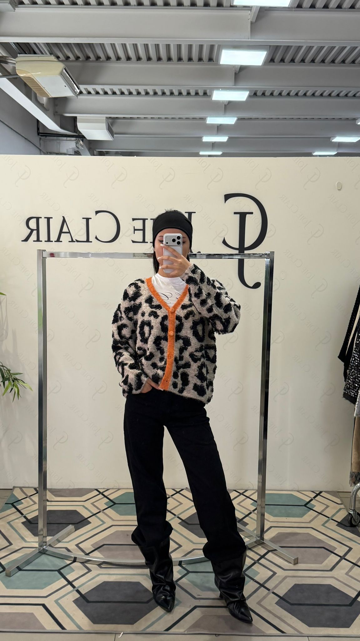 Фото Joie Clair (J-Clair)