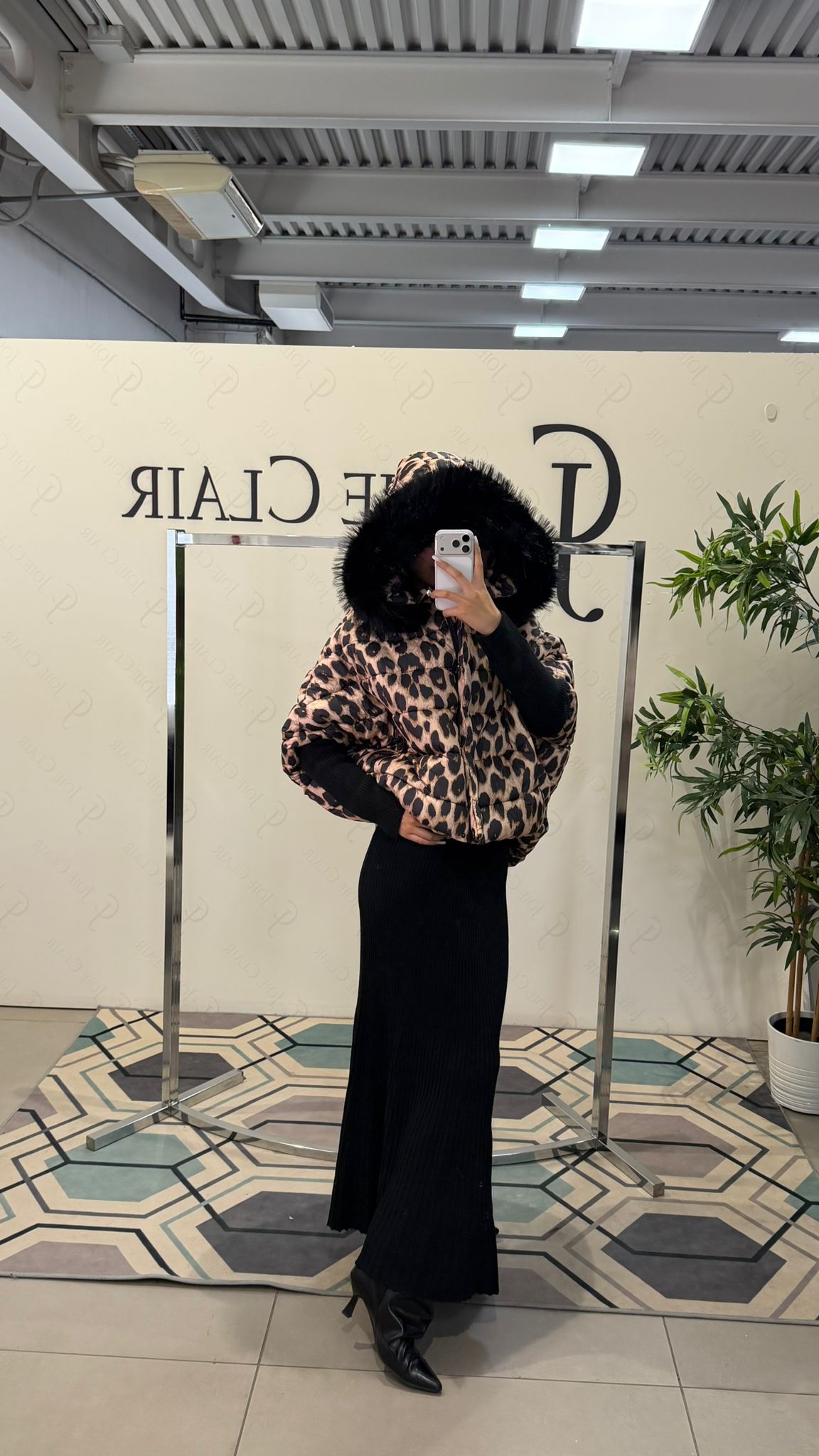 Фото Joie Clair (J-Clair)