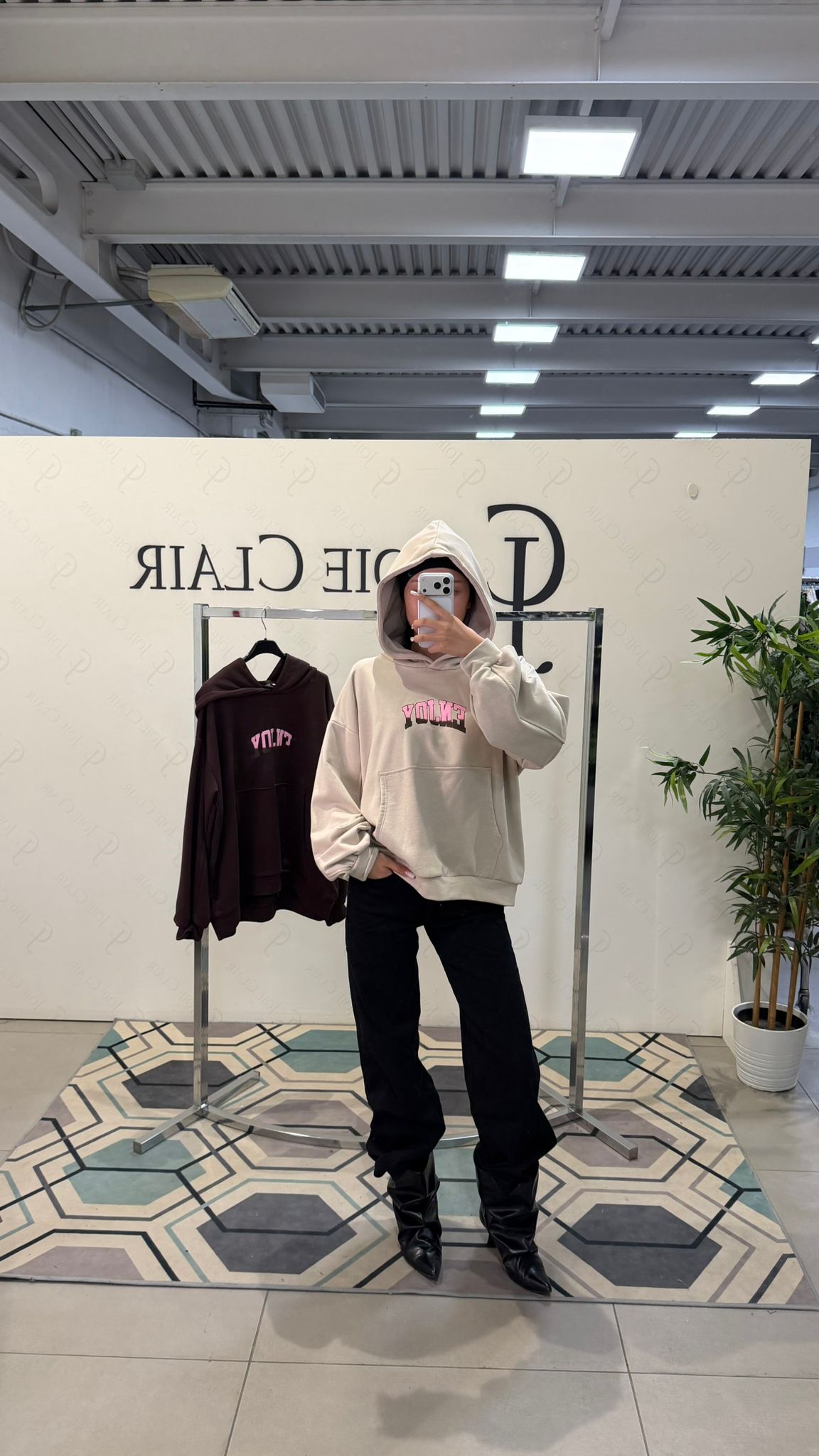 Joie Clair (J-Clair)