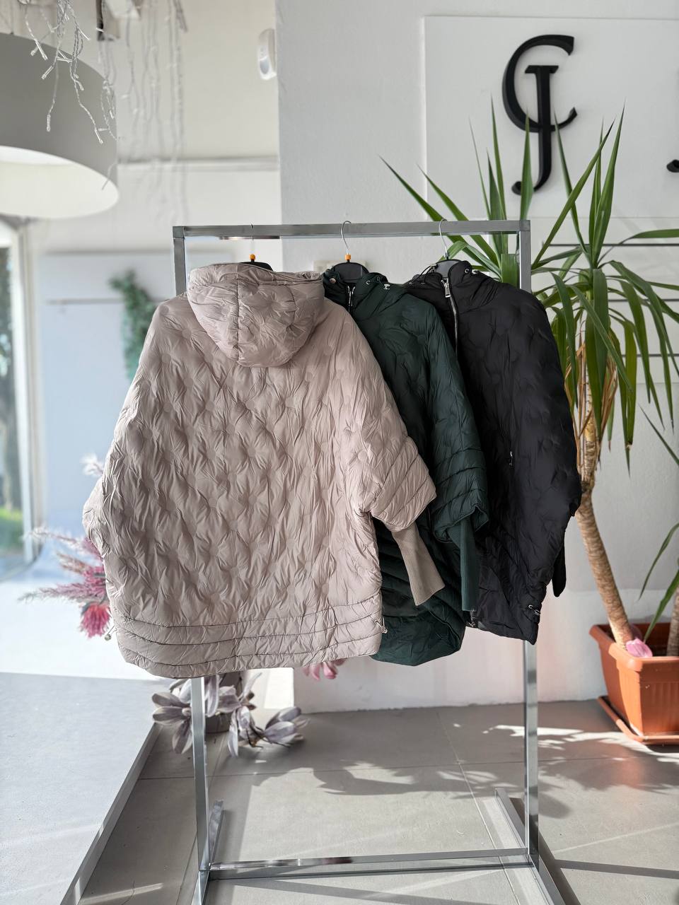 Joie Clair (J-Clair)