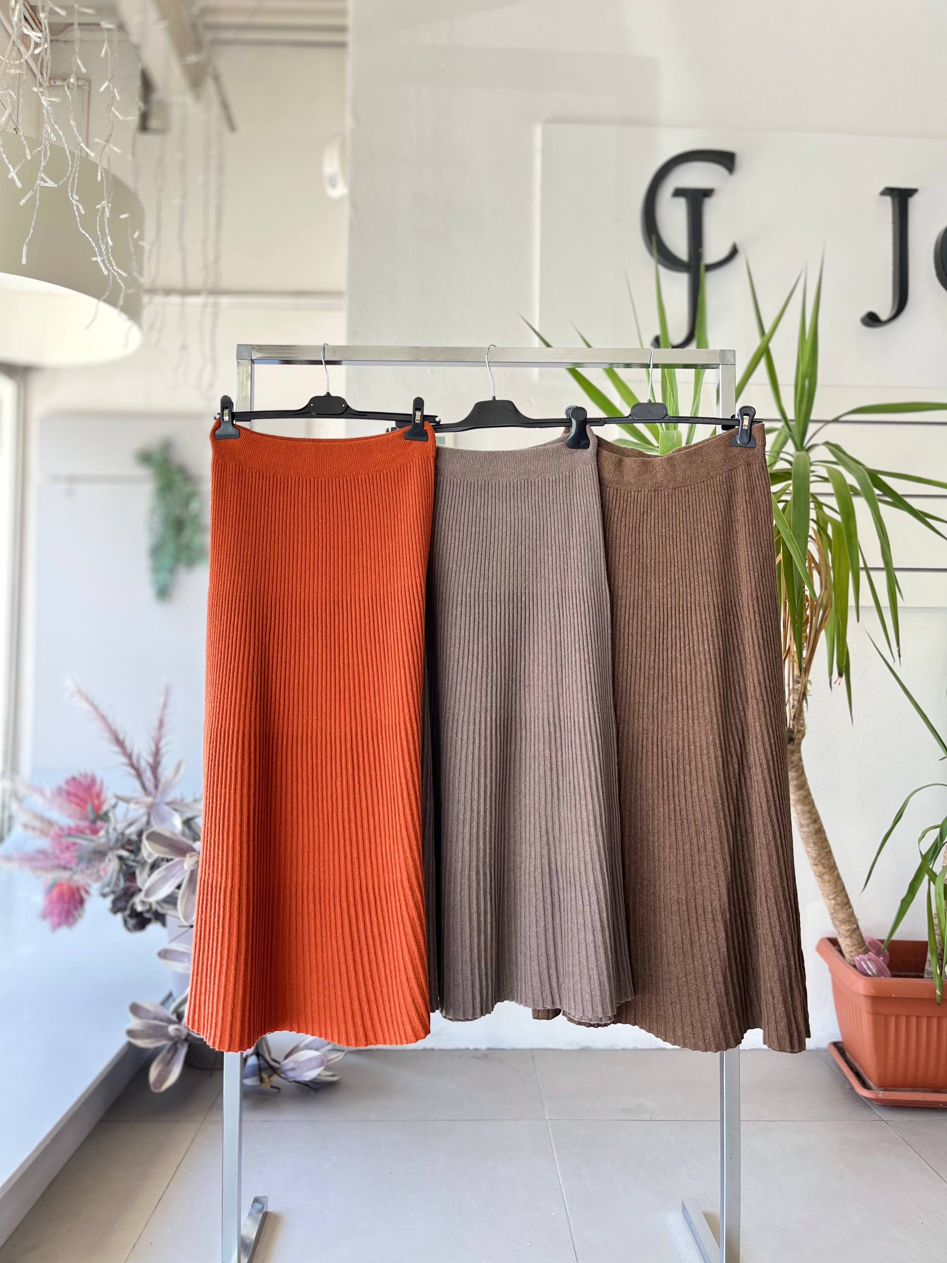 Joie Clair (J-Clair)