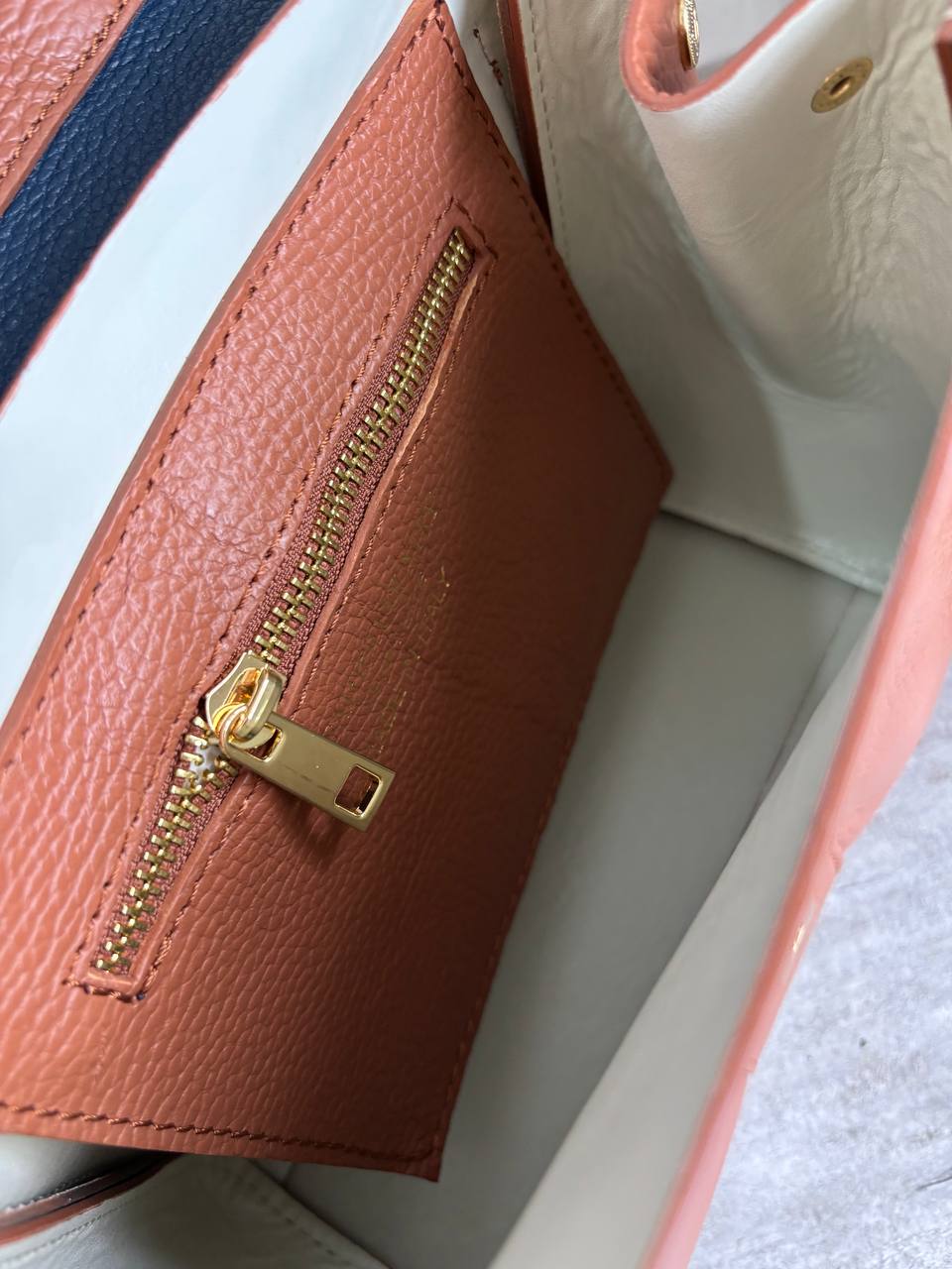 Фото Leather Country