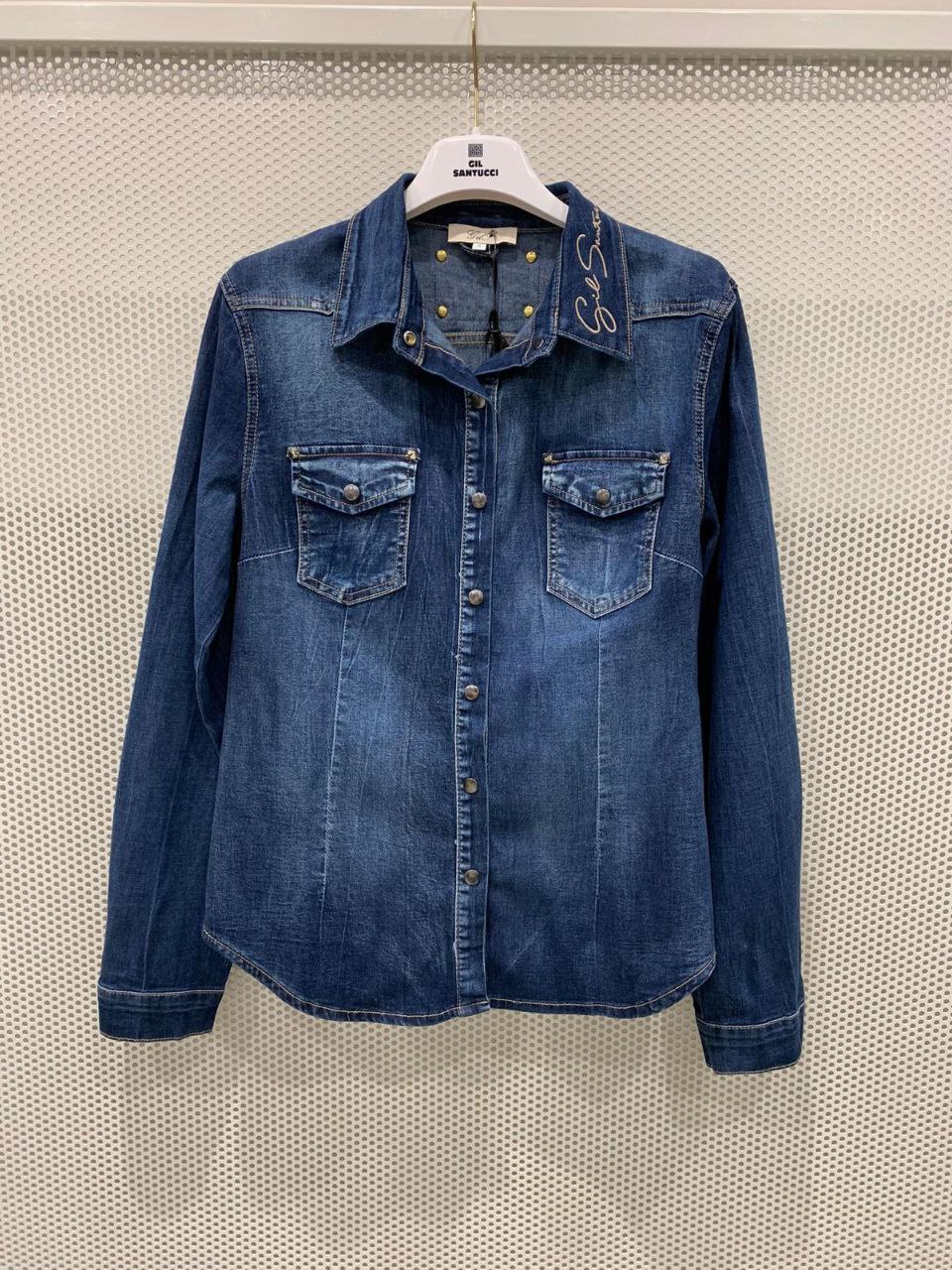 Фото Gil Santucci