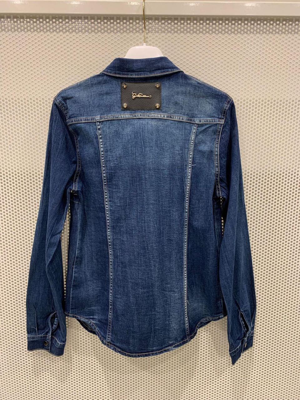 Фото Gil Santucci