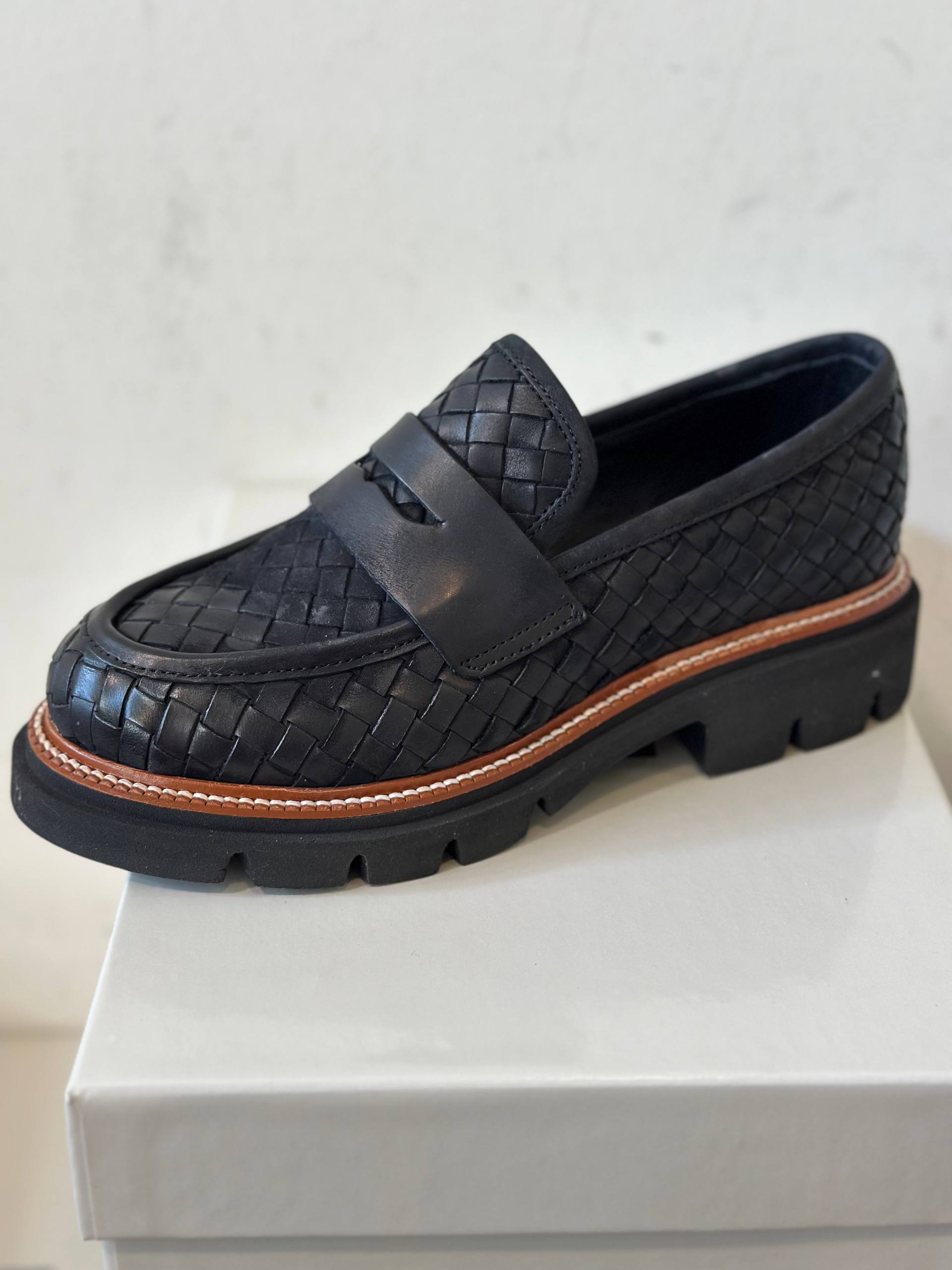 Фото Nila Nila - Обувь