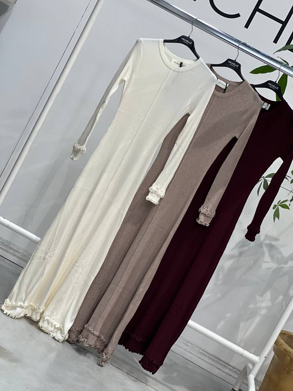 Amelie Follies (Michelle)