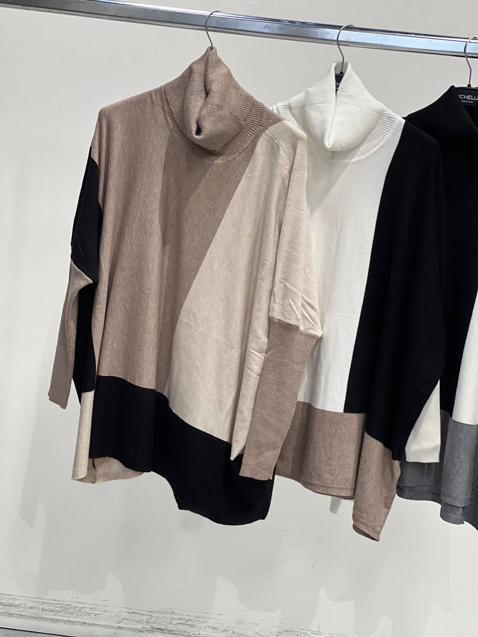 Amelie Follies (Michelle)