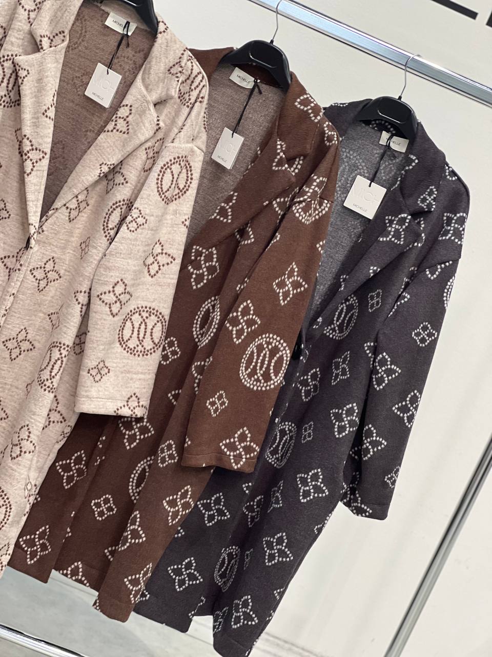 Amelie Follies (Michelle)