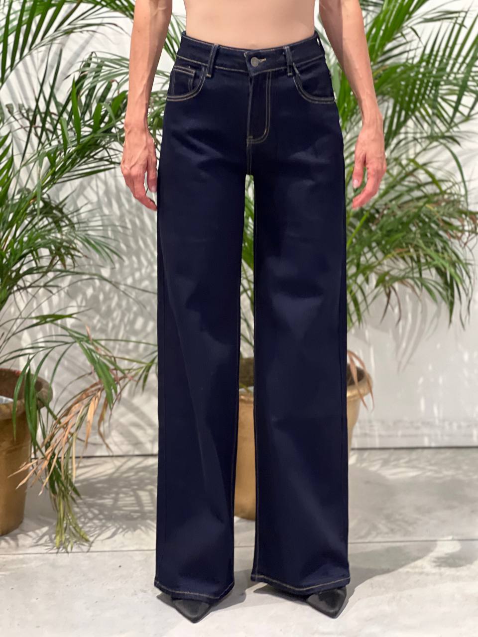 Amelie Follies (Michelle)