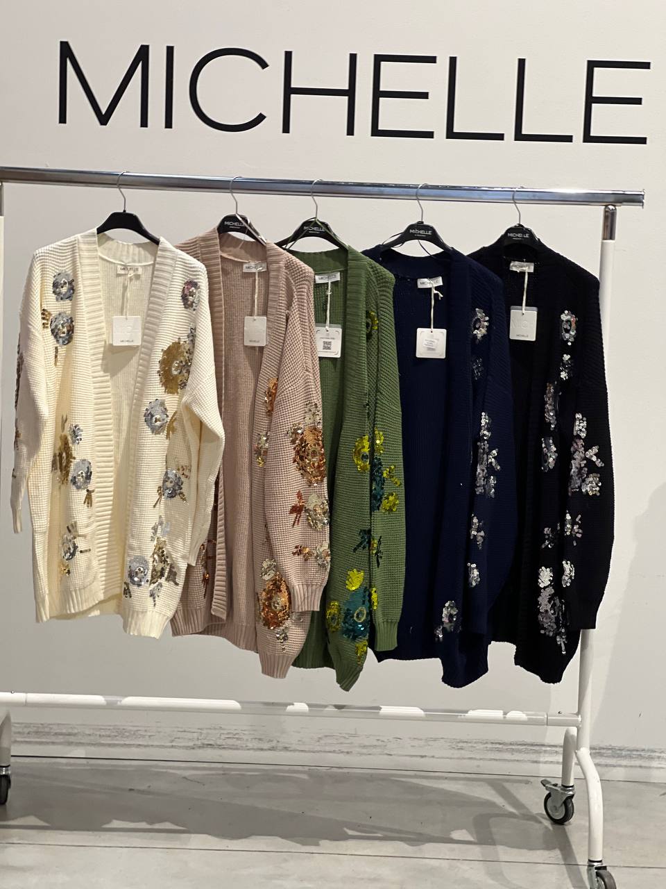 Amelie Follies (Michelle)