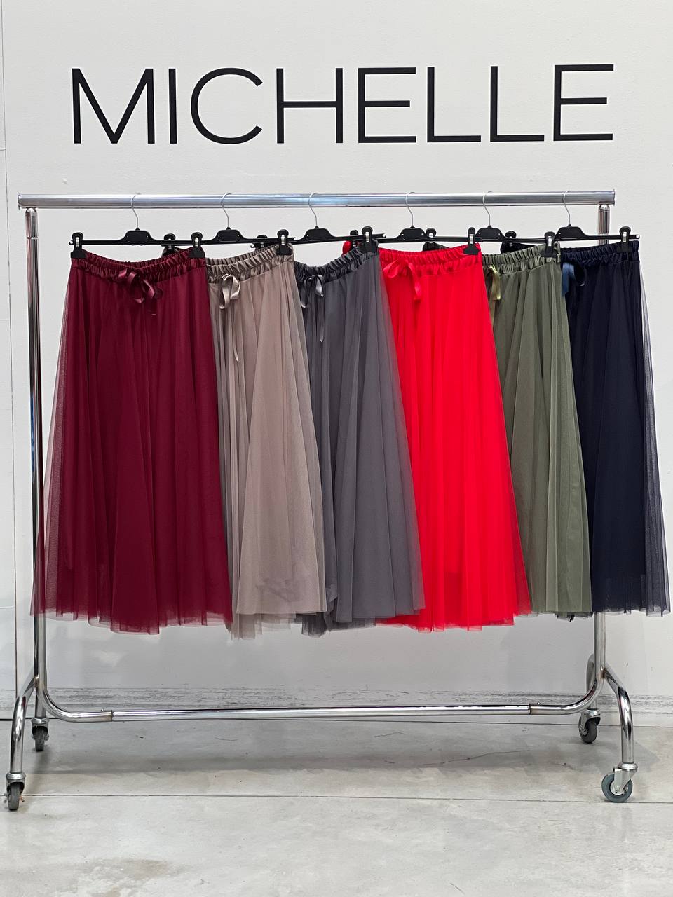 Amelie Follies (Michelle)