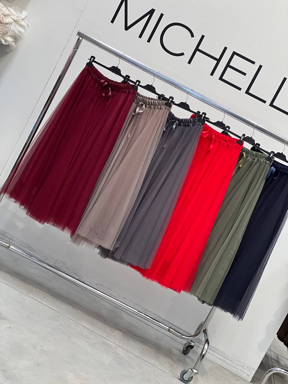 Amelie Follies (Michelle)