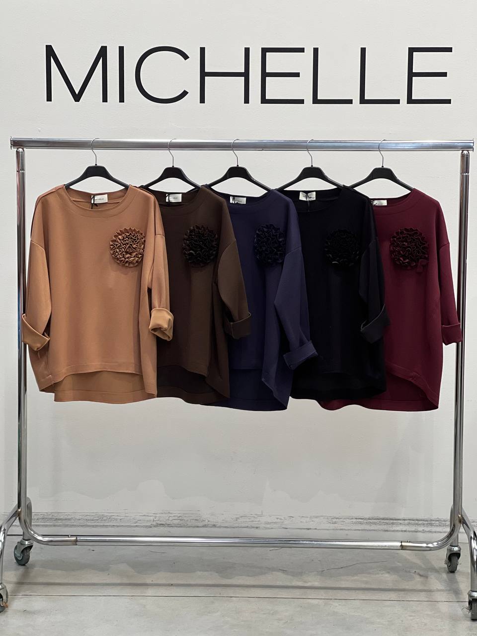 Amelie Follies (Michelle)