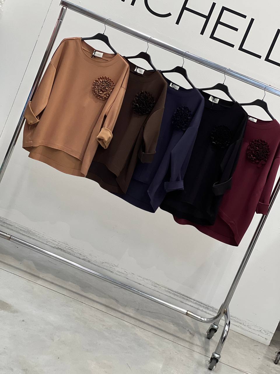 Amelie Follies (Michelle)