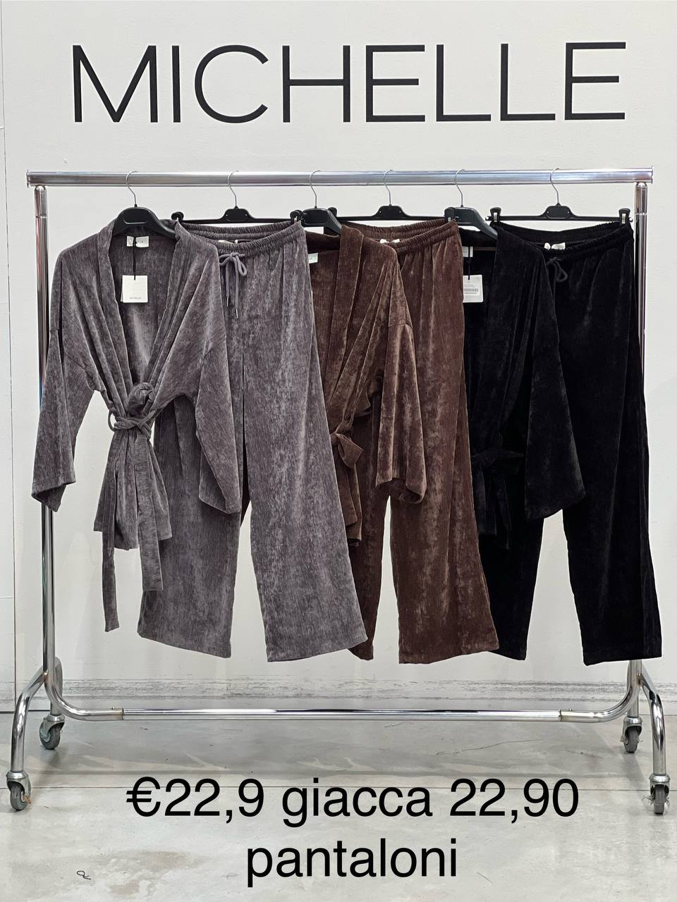 Amelie Follies (Michelle)