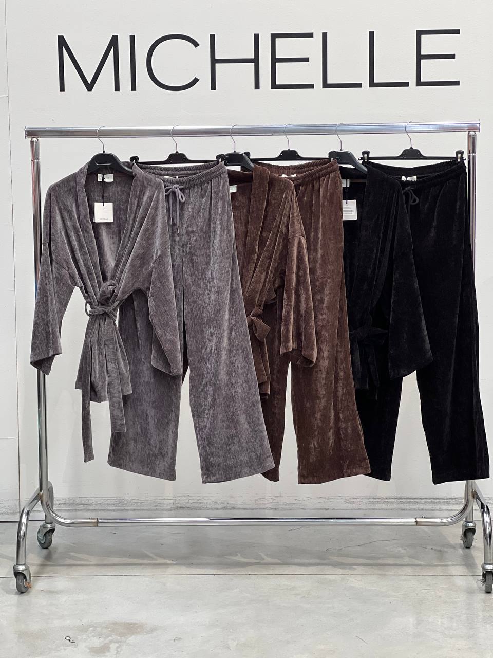 Amelie Follies (Michelle)