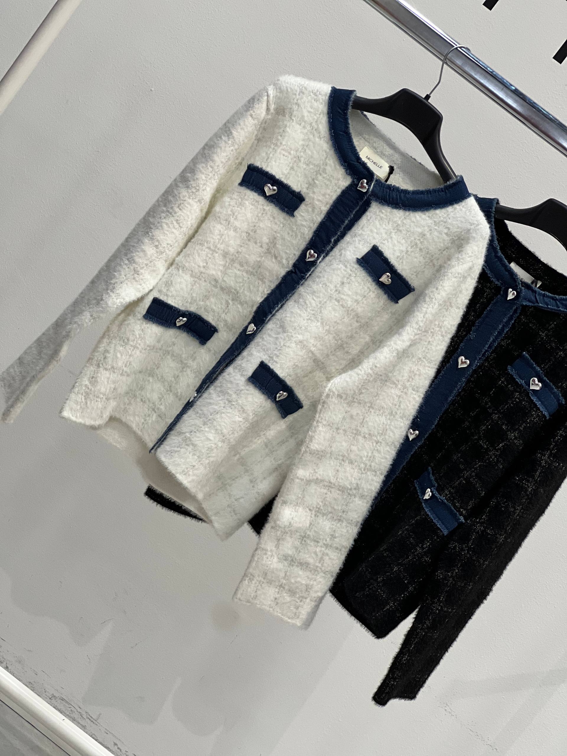 Amelie Follies (Michelle)